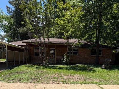 610 N Roselawn Dr