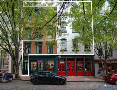 1306 E Cary St APT A