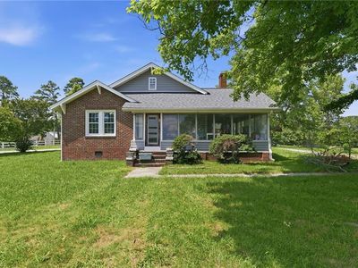 5853 Riverdale Dr