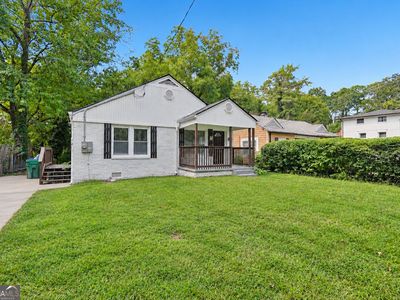 130 Stratford Dr NW