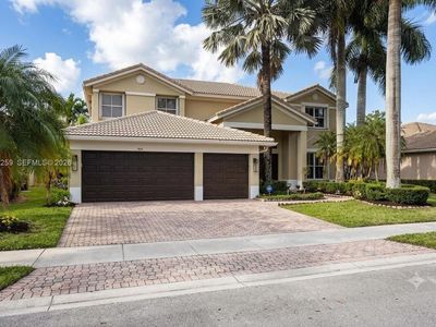 904 Stillwater Ct